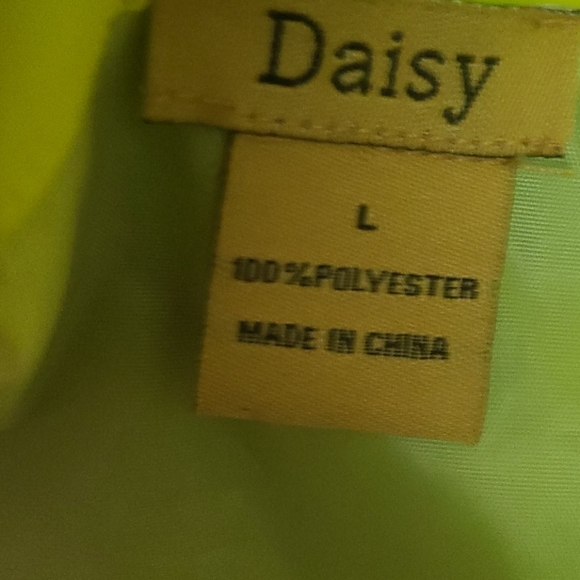 A jacket - Picture 2 of 6